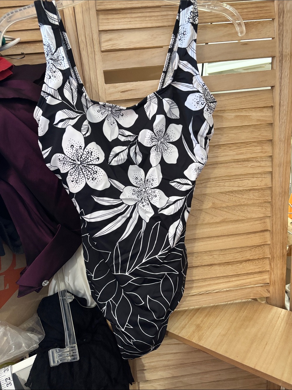 Delta Burke Black & White Floral One-Piece Swimsuit 16w